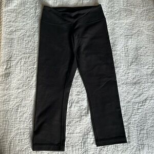 Women’s XS Lululemon cropped leggings